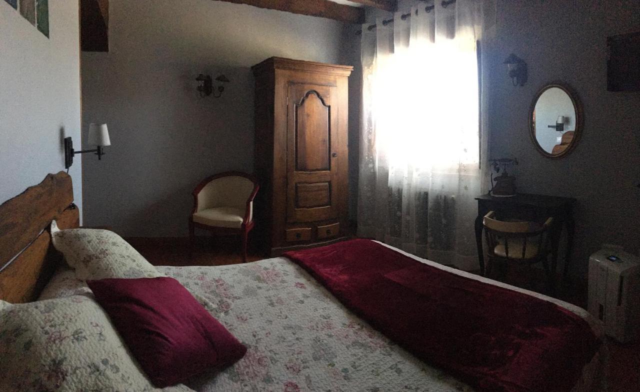 Hotel Rural Posada El Trenti De Corona Valoria Екстер'єр фото